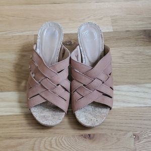 Nurture Cork Wedges